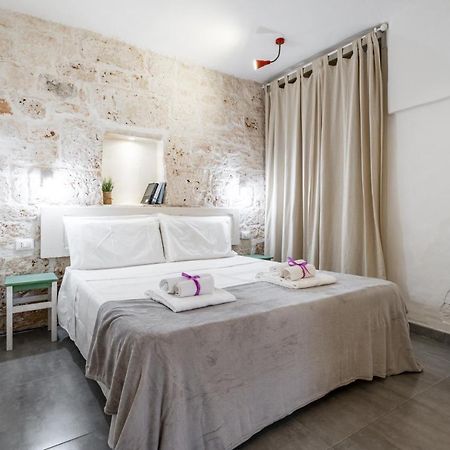 La Casa Nel Vico Pretty Apartment 奥斯图尼 外观 照片
