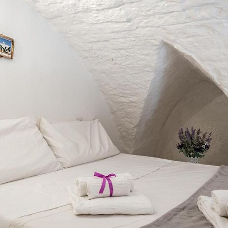 La Casa Nel Vico Pretty Apartment 奥斯图尼 外观 照片