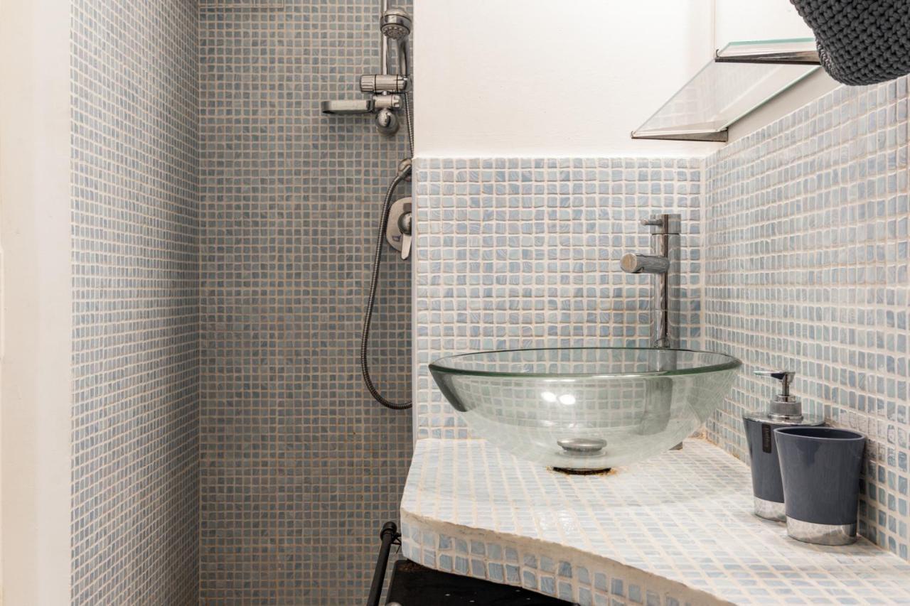 La Casa Nel Vico Pretty Apartment 奥斯图尼 外观 照片