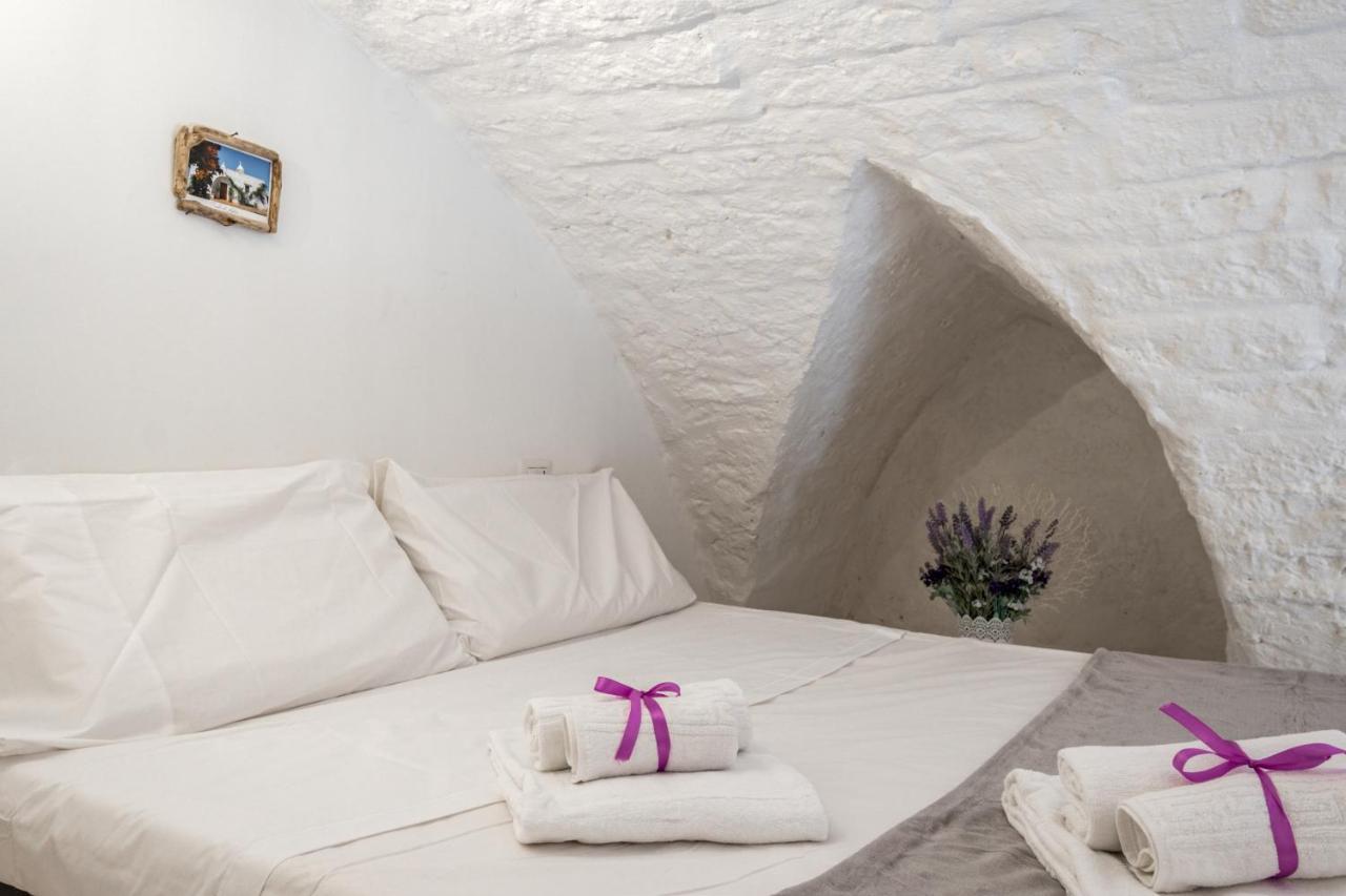 La Casa Nel Vico Pretty Apartment 奥斯图尼 外观 照片