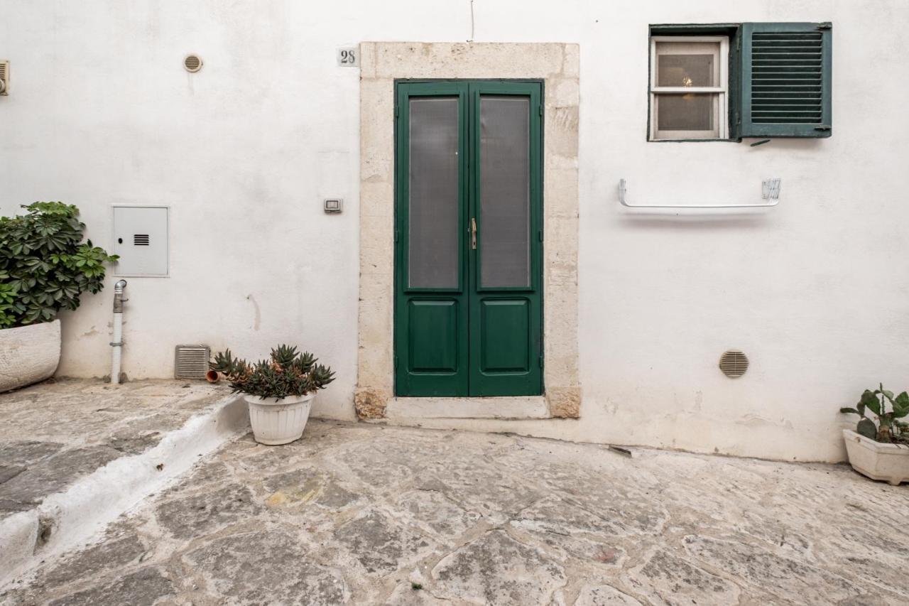 La Casa Nel Vico Pretty Apartment 奥斯图尼 外观 照片